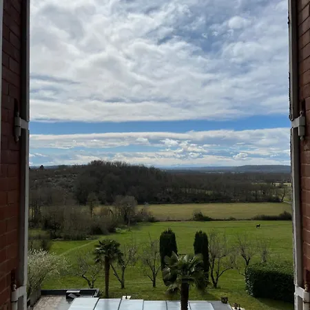 Bed & Breakfast Chateau De Lahitte