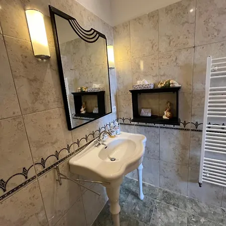 Bed & Breakfast Chateau De Lahitte *