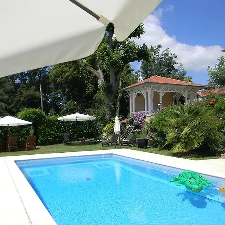 Bed & Breakfast Chateau De Lahitte