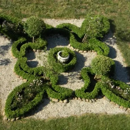 Chateau De Lahitte Vergoignan