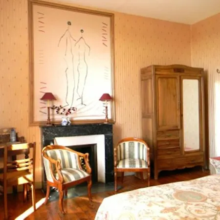 Bed & Breakfast Chateau De Lahitte
