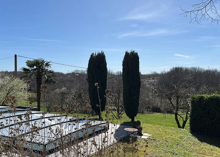 Bed & Breakfast Chateau De Lahitte