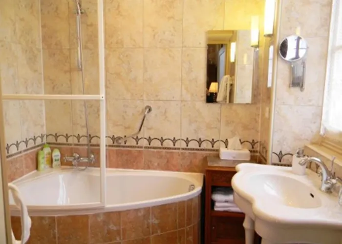 Bed & Breakfast Chateau De Lahitte *