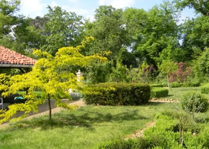 Bed & Breakfast Chateau De Lahitte Vergoignan